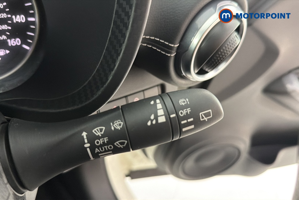Nissan Juke Tekna Automatic Petrol-Electric Hybrid SUV - Stock Number (1654839) - 6th supplementary image