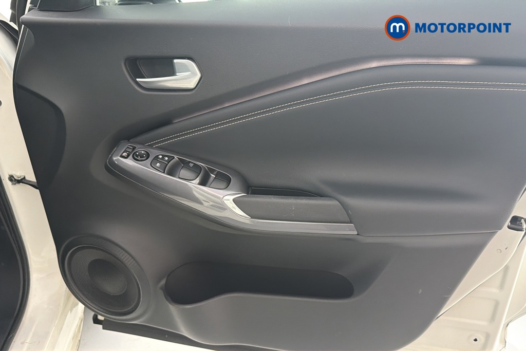 Nissan Juke Tekna Automatic Petrol-Electric Hybrid SUV - Stock Number (1654839) - 18th supplementary image