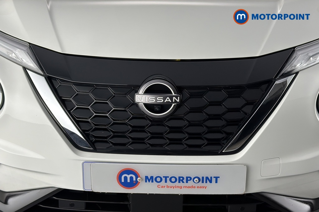 Nissan Juke Tekna Automatic Petrol-Electric Hybrid SUV - Stock Number (1654839) - 43rd supplementary image