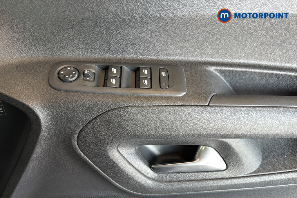 Vauxhall Combo Life SE Manual Diesel People Carrier - Stock Number (1654961) - 19th supplementary image