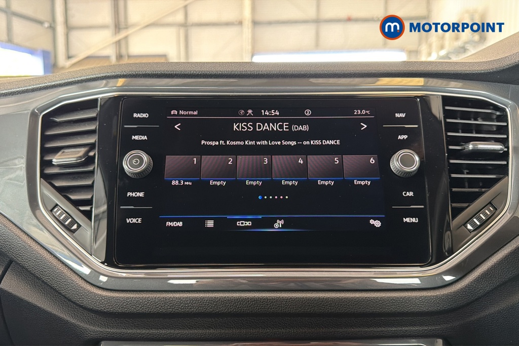 Volkswagen T-Roc R-Line Automatic Diesel SUV - Stock Number (1655022) - 8th supplementary image