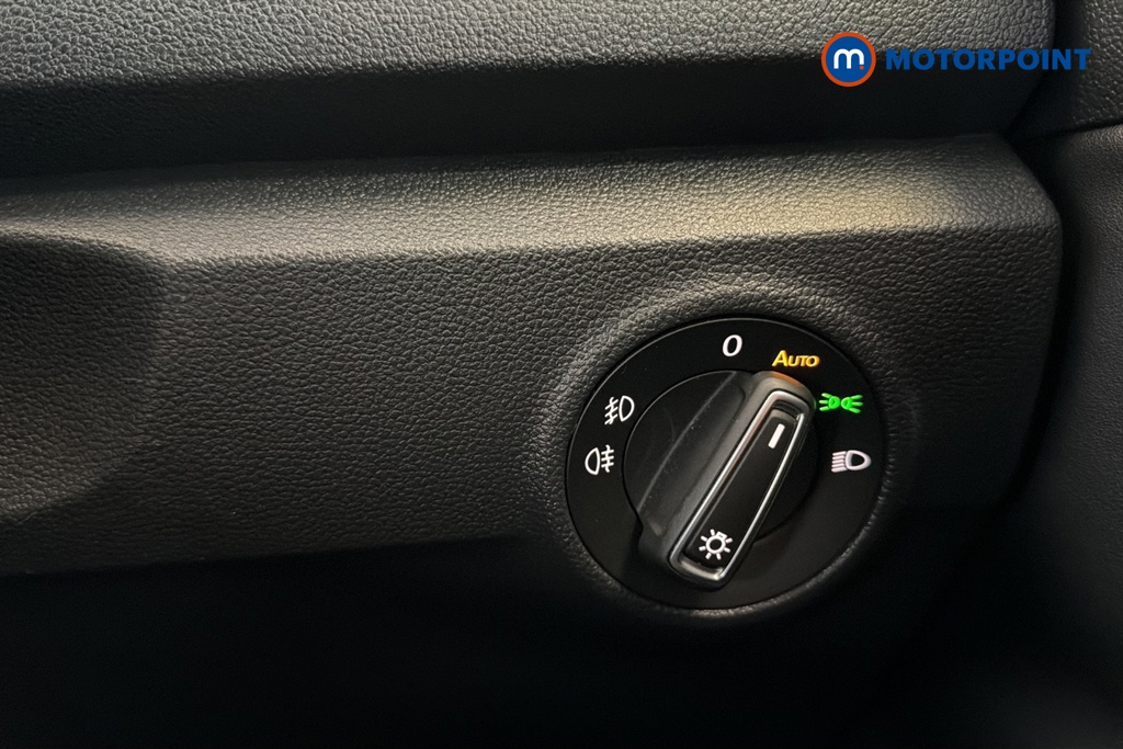 Volkswagen T-Roc R-Line Automatic Diesel SUV - Stock Number (1655022) - 11th supplementary image