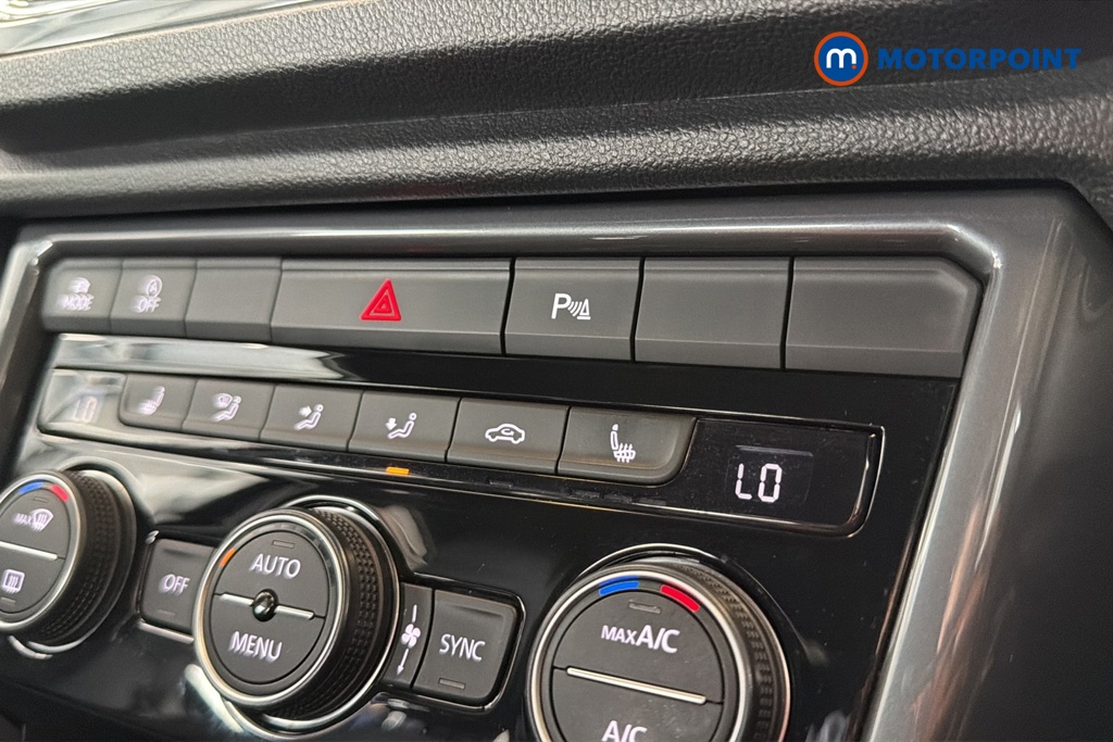 Volkswagen T-Roc R-Line Automatic Diesel SUV - Stock Number (1655022) - 14th supplementary image