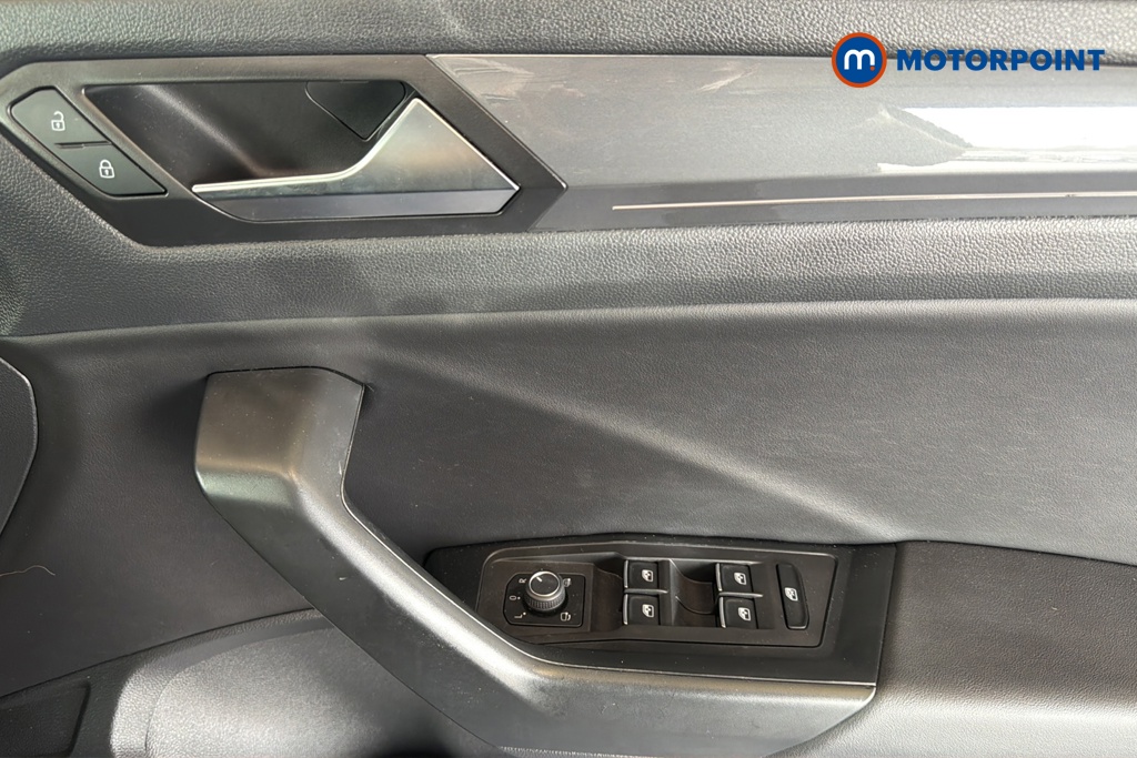Volkswagen T-Roc R-Line Automatic Diesel SUV - Stock Number (1655022) - 19th supplementary image