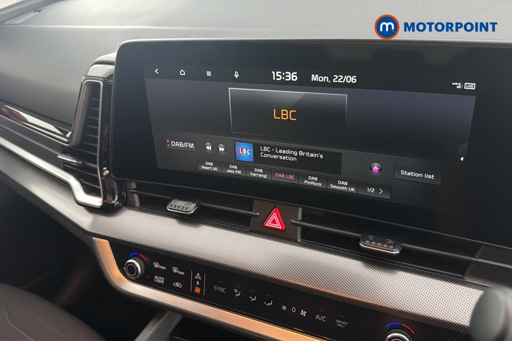KIA Sportage 3 Automatic Petrol-Electric Hybrid SUV - Stock Number (1655194) - 8th supplementary image