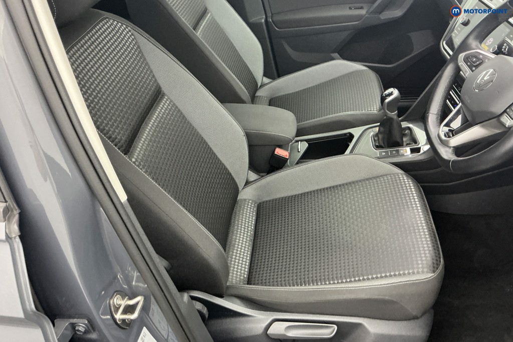 Volkswagen Tiguan Active Manual Petrol SUV - Stock Number (1586380) - 5th supplementary image