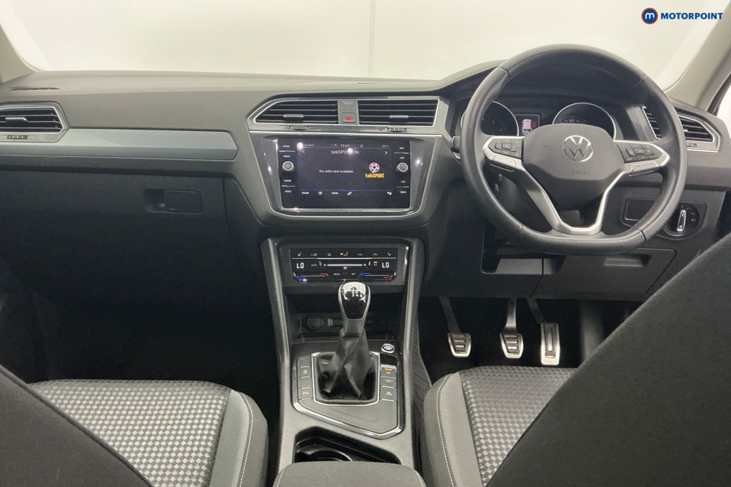 Volkswagen Tiguan Active Manual Petrol SUV - Stock Number (1586380) - 12th supplementary image