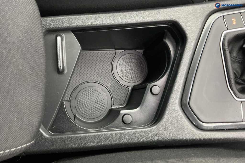 Volkswagen Tiguan Active Manual Petrol SUV - Stock Number (1586380) - 14th supplementary image