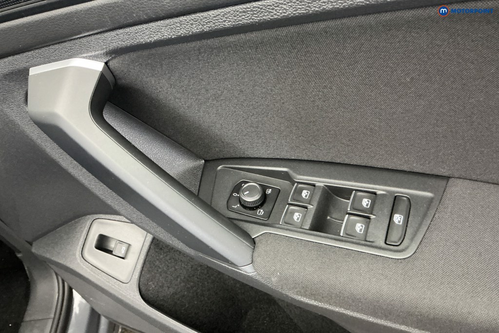 Volkswagen Tiguan Active Manual Petrol SUV - Stock Number (1586380) - 25th supplementary image