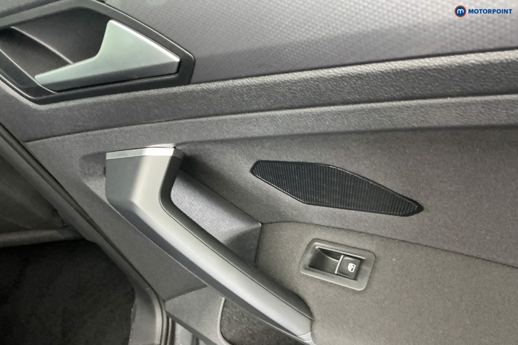 Volkswagen Tiguan Active Manual Petrol SUV - Stock Number (1586380) - 27th supplementary image