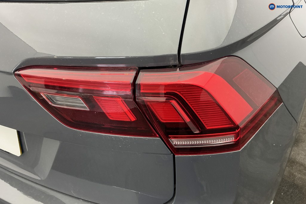 Volkswagen Tiguan Active Manual Petrol SUV - Stock Number (1586380) - 30th supplementary image