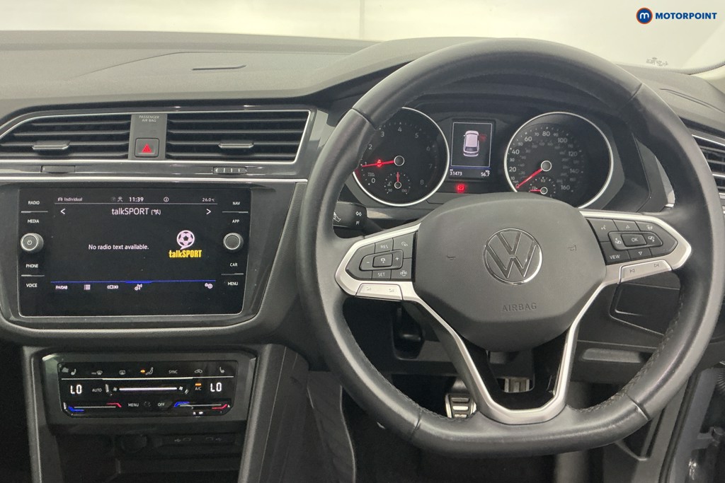 Volkswagen Tiguan Active Manual Petrol SUV - Stock Number (1586380) - 1st supplementary image