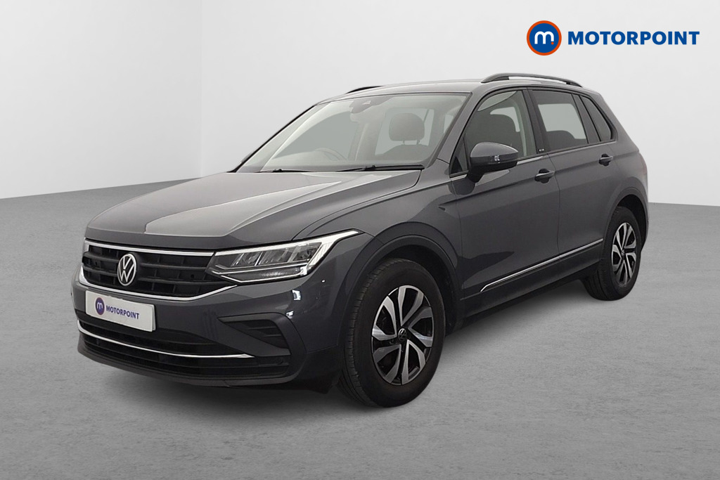 Volkswagen Tiguan Active Manual Petrol SUV - Stock Number (1586380) - Passenger side front corner