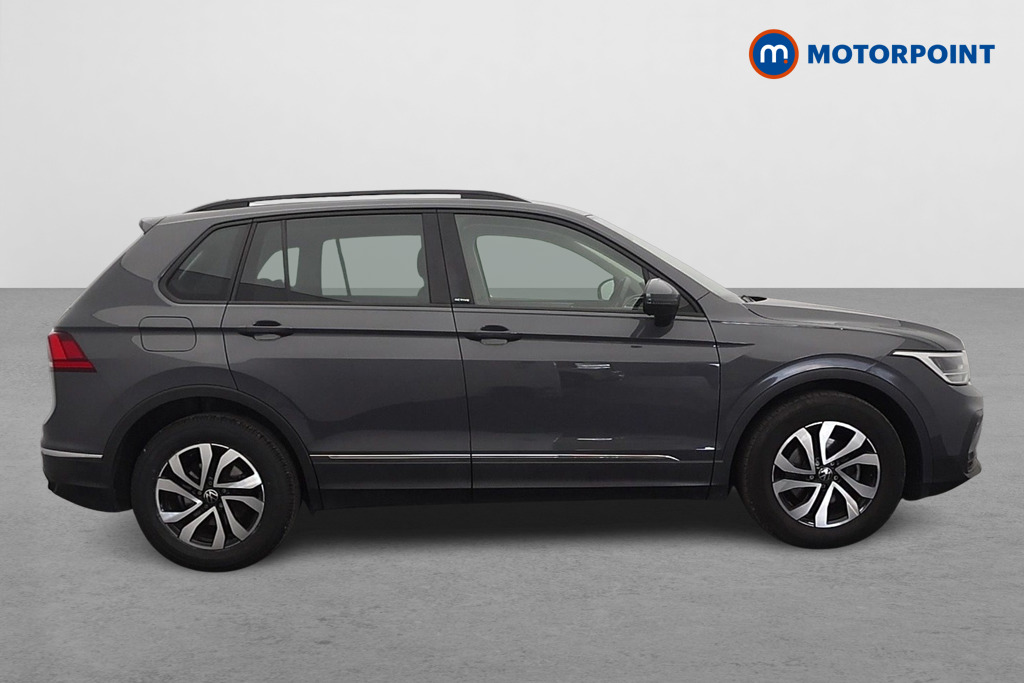 Volkswagen Tiguan Active Manual Petrol SUV - Stock Number (1586380) - Drivers side