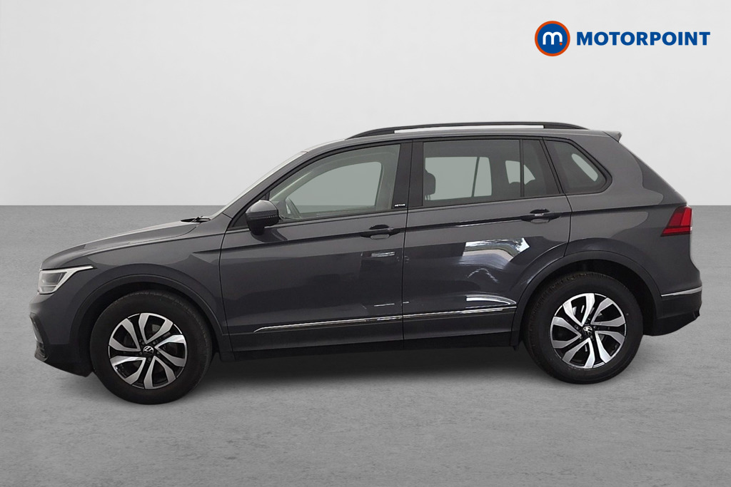 Volkswagen Tiguan Active Manual Petrol SUV - Stock Number (1586380) - Passenger side