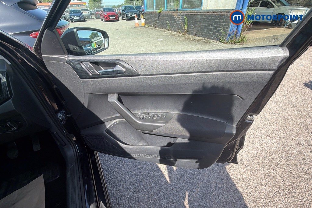 Volkswagen Polo Life Manual Petrol Hatchback - Stock Number (1631813) - 37th supplementary image