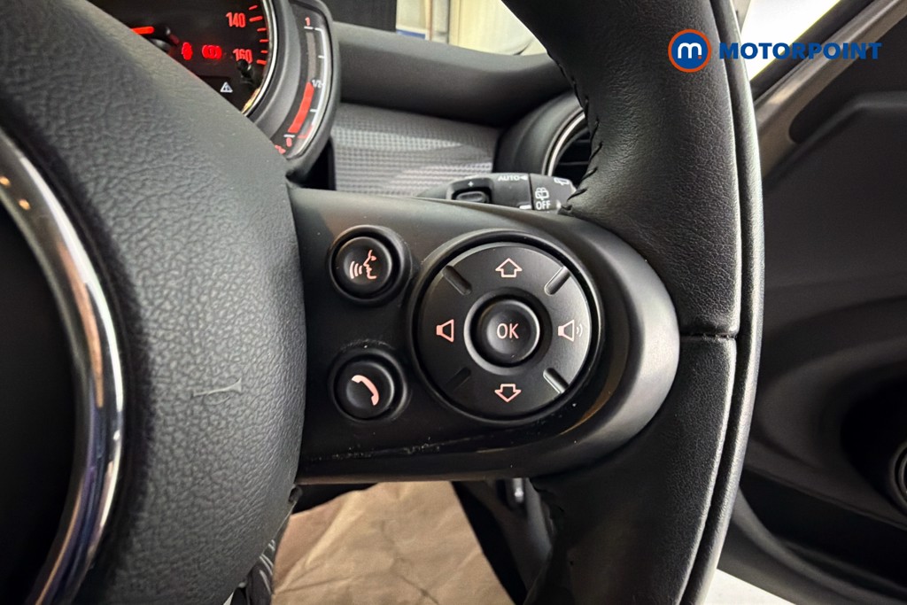 Mini Hatchback Cooper Manual Petrol Hatchback - Stock Number (1635242) - 4th supplementary image