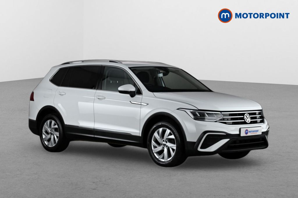 Volkswagen Tiguan Allspace Life Automatic Petrol SUV - Stock Number (1637510) - Drivers side front corner