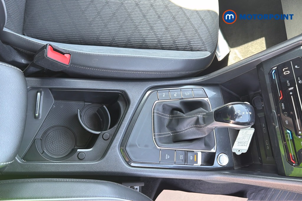 Volkswagen Tiguan R-Line Automatic Petrol SUV - Stock Number (1639113) - 26th supplementary image
