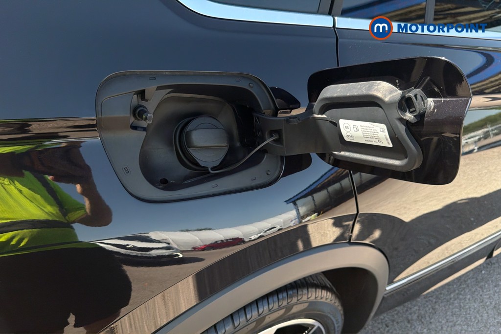 Volkswagen Tiguan R-Line Automatic Petrol SUV - Stock Number (1639113) - 33rd supplementary image