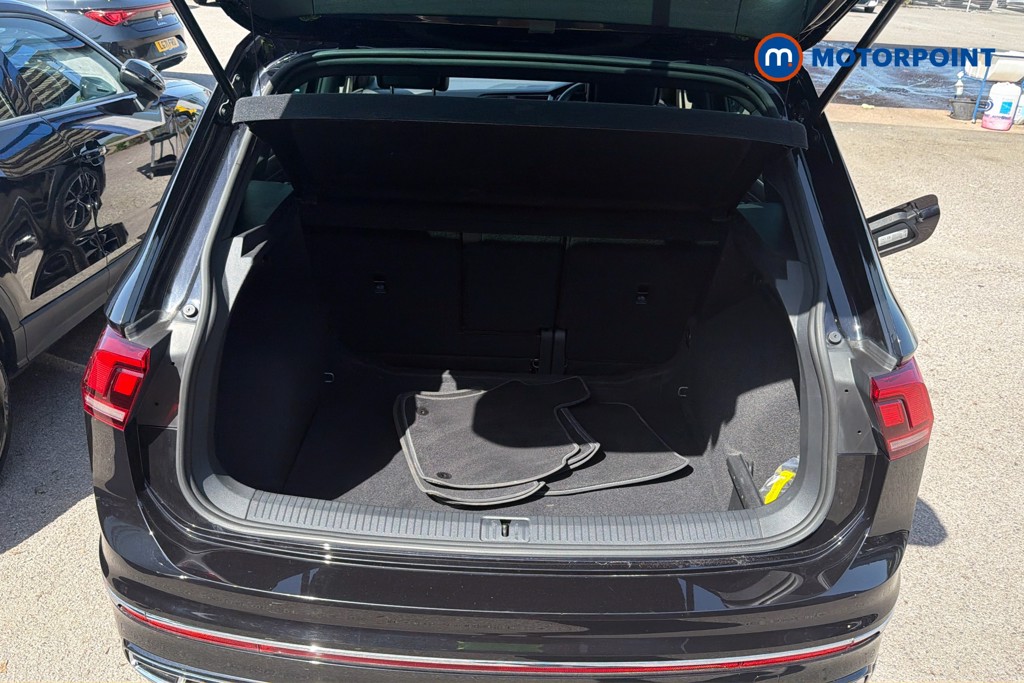 Volkswagen Tiguan R-Line Automatic Petrol SUV - Stock Number (1639113) - 34th supplementary image