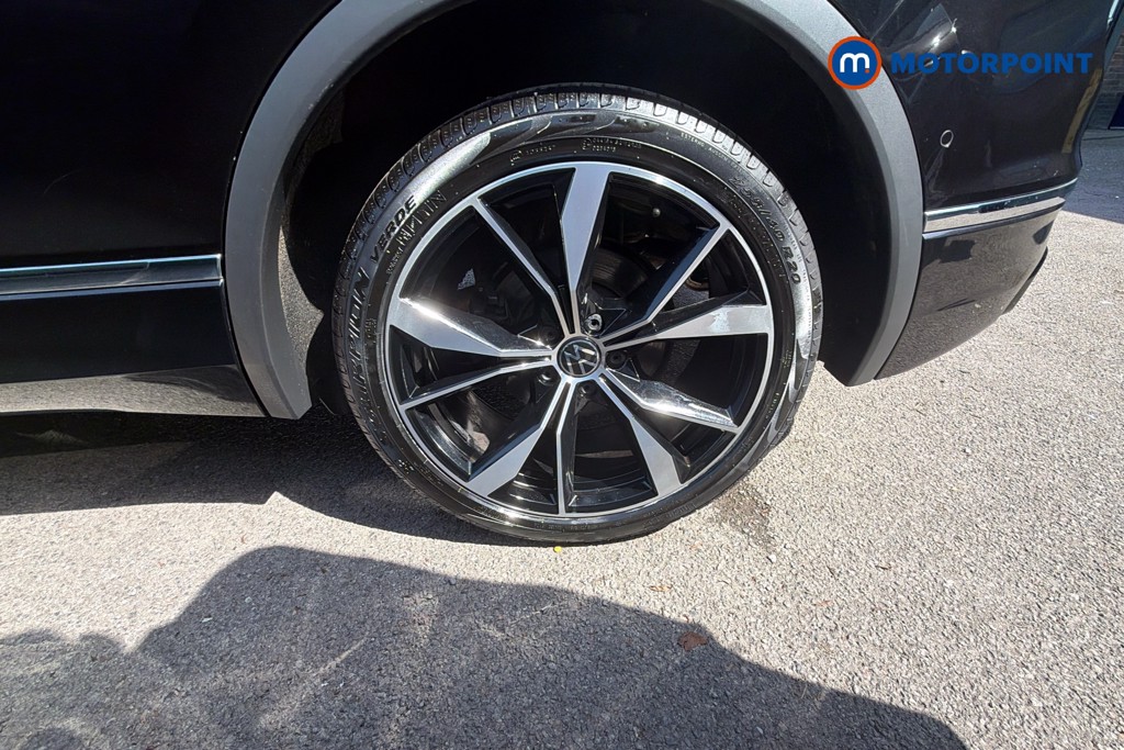 Volkswagen Tiguan R-Line Automatic Petrol SUV - Stock Number (1639113) - 39th supplementary image