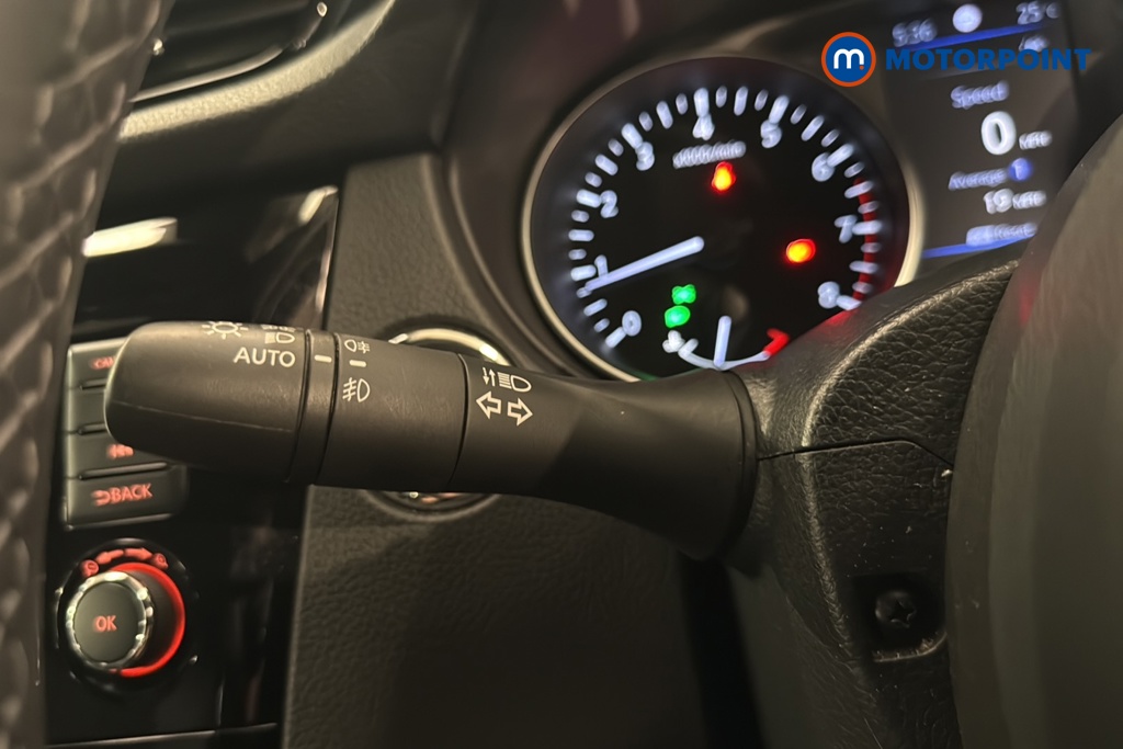 Nissan Qashqai N-Tec Manual Petrol SUV - Stock Number (1639232) - 5th supplementary image