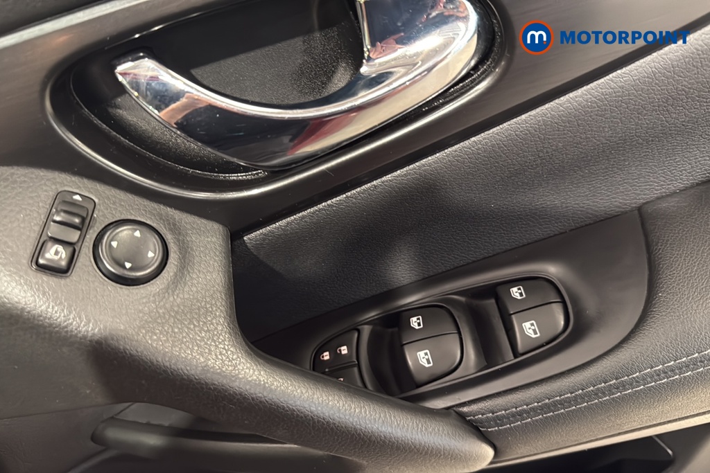 Nissan Qashqai N-Tec Manual Petrol SUV - Stock Number (1639232) - 19th supplementary image