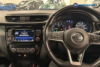 Nissan Qashqai N-Tec Manual Petrol SUV - Stock Number (1639232) - 1st supplementary image