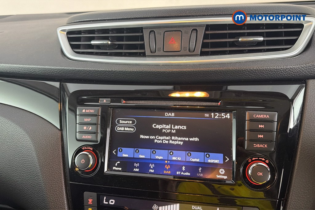 Nissan Qashqai Acenta Premium Manual Petrol SUV - Stock Number (1647156) - 9th supplementary image