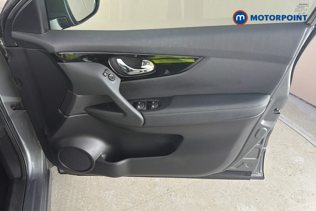 Nissan Qashqai Acenta Premium Manual Petrol SUV - Stock Number (1647156) - 19th supplementary image