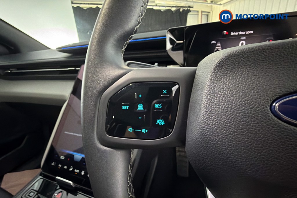 Ford Explorer Premium Automatic Electric SUV - Stock Number (1647635) - 3rd supplementary image