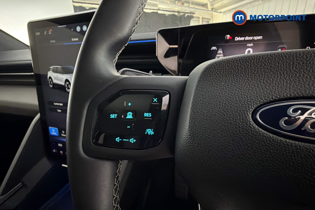 Ford Explorer Premium Automatic Electric SUV - Stock Number (1647639) - 3rd supplementary image