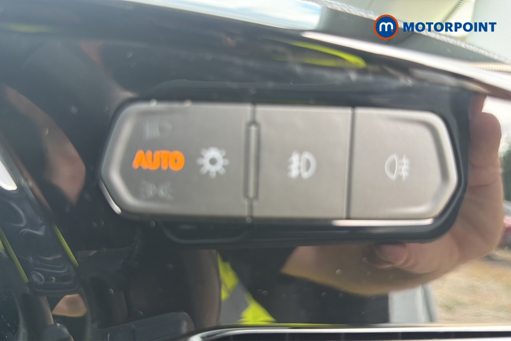 Ford Transit Connect Limited Automatic Petrol Plug-In Hybrid Panel Van - Stock Number (1647920) - 11th supplementary image