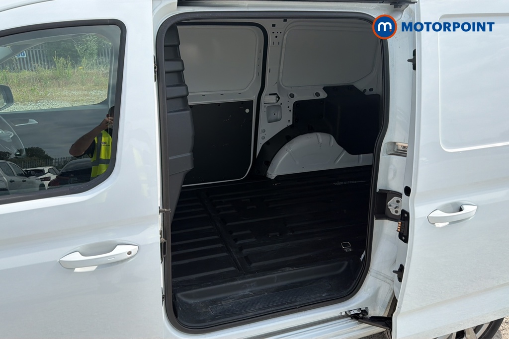 Ford Transit Connect Limited Automatic Petrol Plug-In Hybrid Panel Van - Stock Number (1647920) - 28th supplementary image