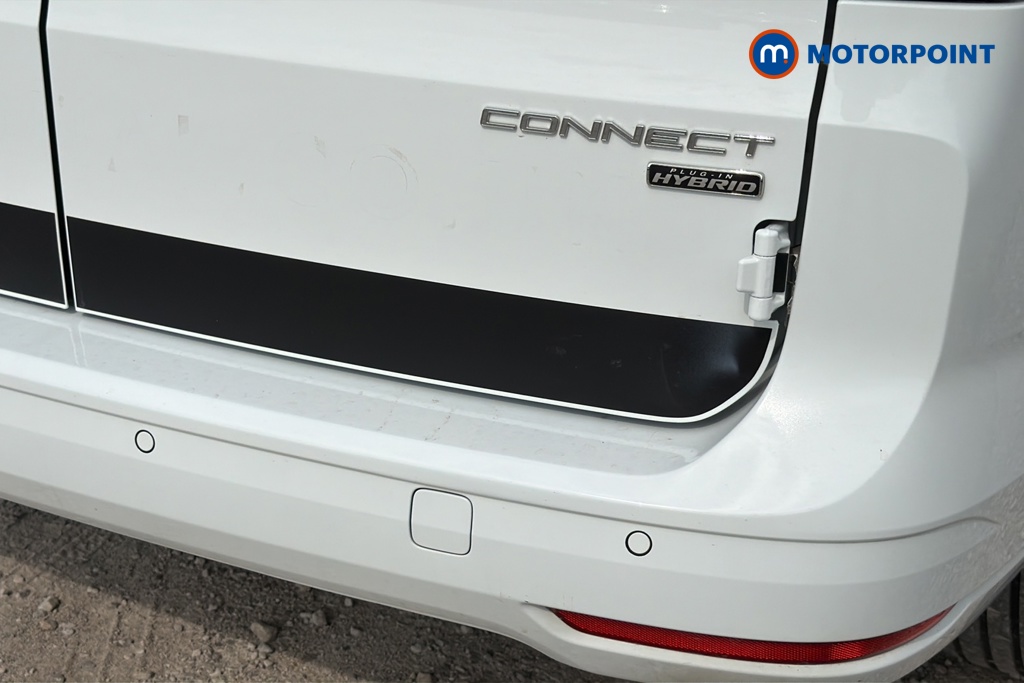 Ford Transit Connect Limited Automatic Petrol Plug-In Hybrid Panel Van - Stock Number (1647920) - 39th supplementary image