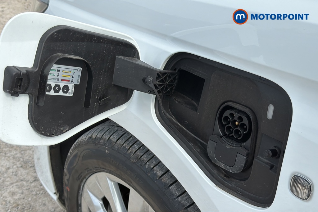 Ford Transit Connect Limited Automatic Petrol Plug-In Hybrid Panel Van - Stock Number (1647920) - 40th supplementary image