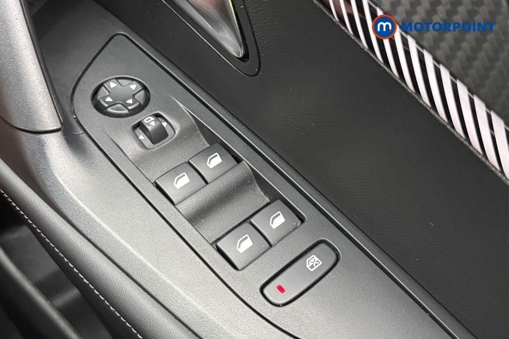Peugeot 2008 Allure Manual Petrol SUV - Stock Number (1648249) - 17th supplementary image