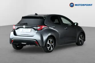Toyota Yaris Design Automatic Petrol-Electric Hybrid Hatchback - Stock Number (1648401) - Drivers side rear corner