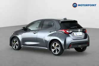 Toyota Yaris Design Automatic Petrol-Electric Hybrid Hatchback - Stock Number (1648401) - Passenger side rear corner