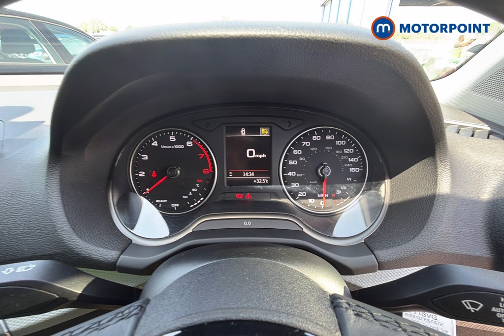 Audi Q2 Technik Manual Petrol SUV - Stock Number (1648493) - 4th supplementary image