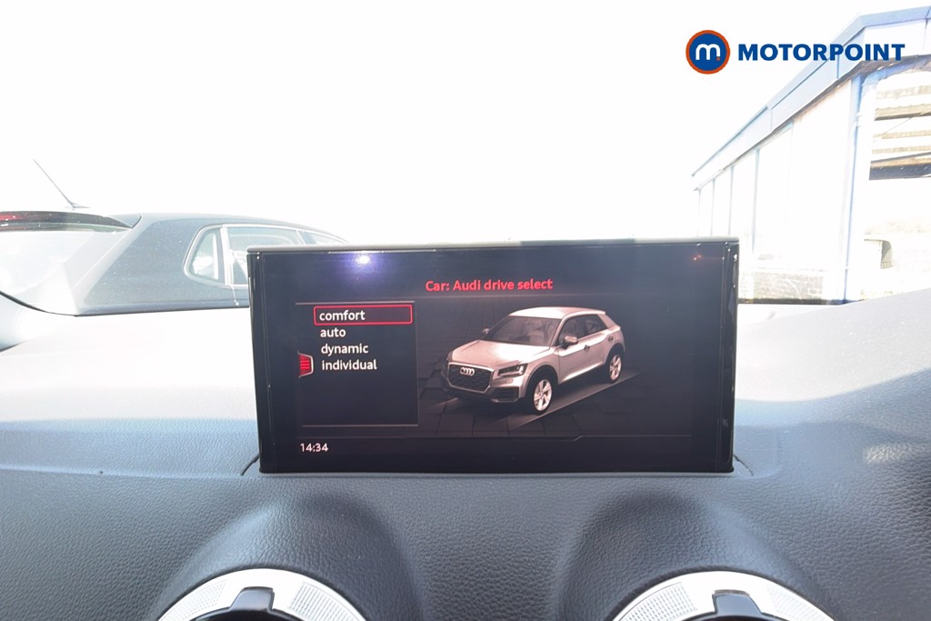 Audi Q2 Technik Manual Petrol SUV - Stock Number (1648493) - 5th supplementary image