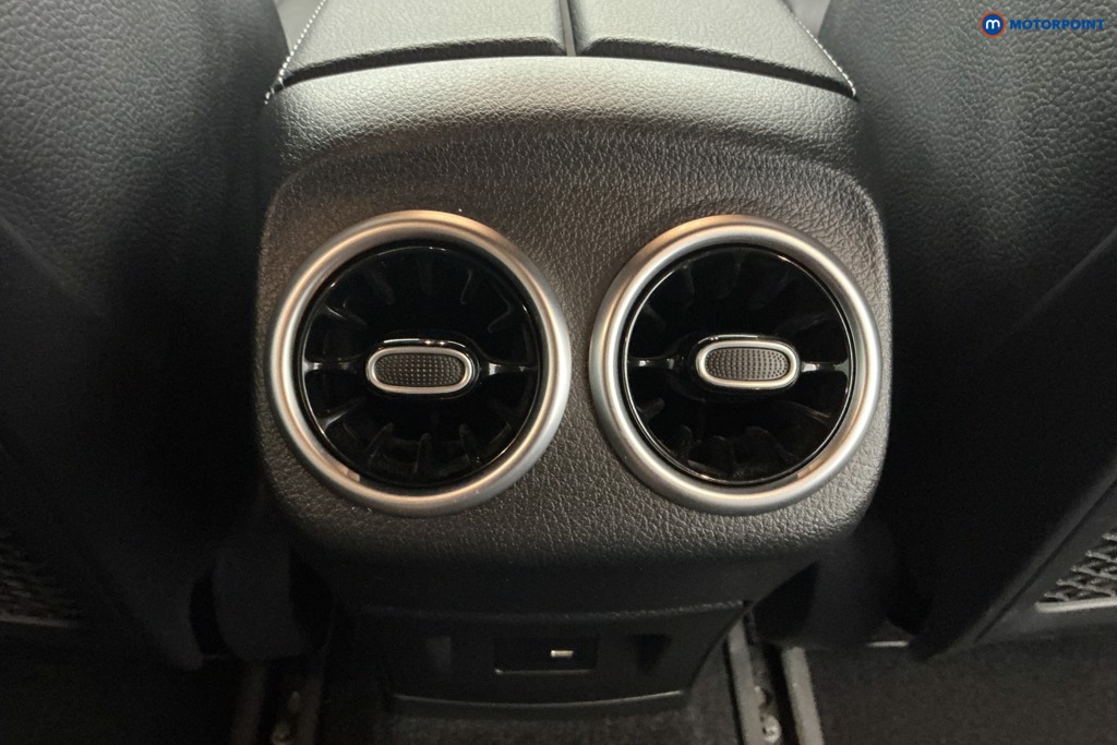 Mercedes-Benz CLA Amg Line Automatic Petrol Estate - Stock Number (1648621) - 10th supplementary image
