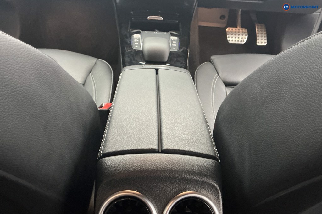 Mercedes-Benz CLA Amg Line Automatic Petrol Estate - Stock Number (1648621) - 11th supplementary image