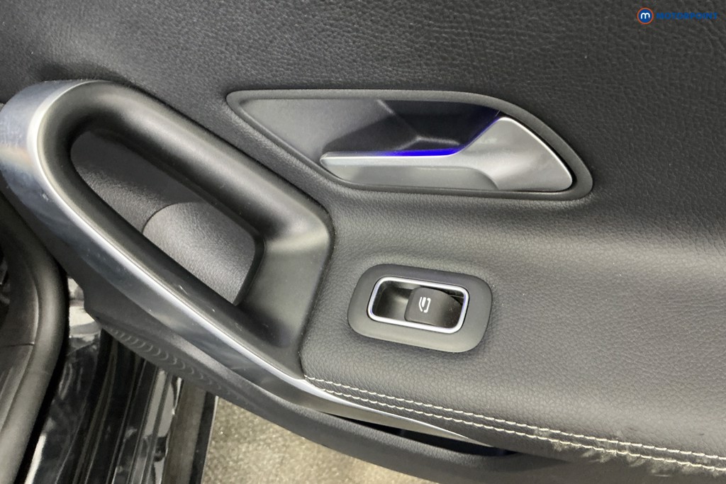 Mercedes-Benz CLA Amg Line Automatic Petrol Estate - Stock Number (1648621) - 27th supplementary image