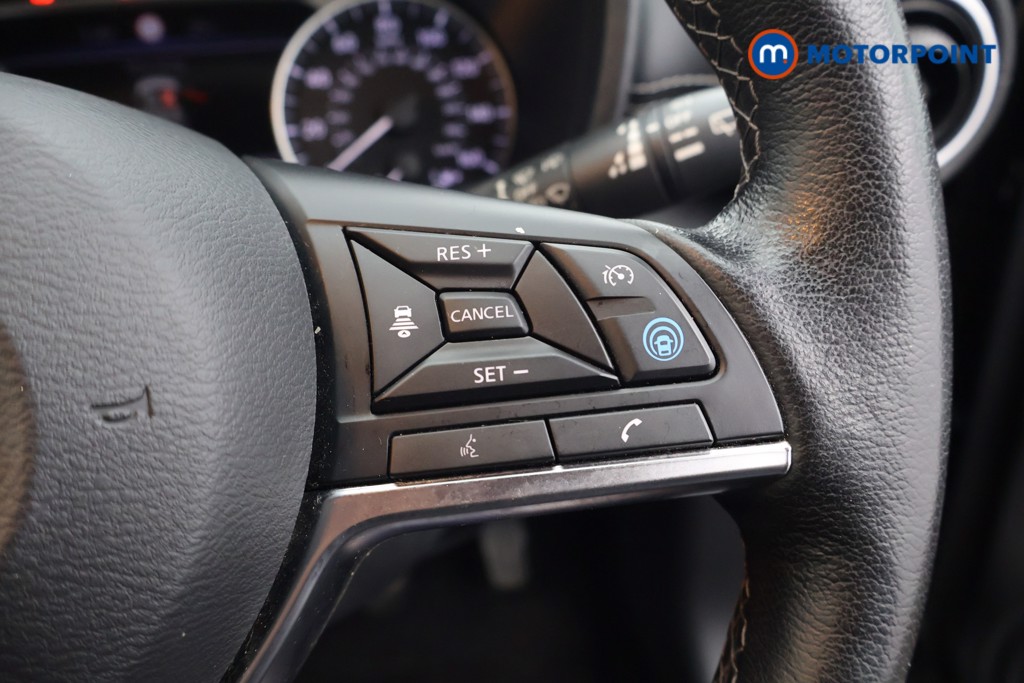 Nissan Juke Tekna Manual Petrol SUV - Stock Number (1648757) - 7th supplementary image