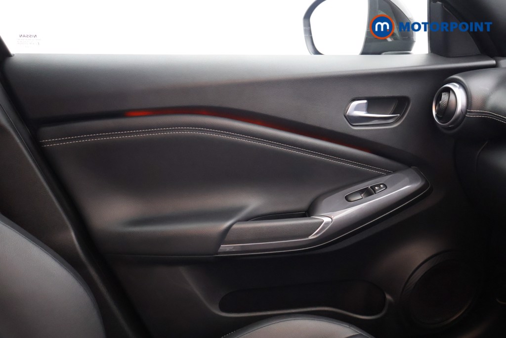 Nissan Juke Tekna Manual Petrol SUV - Stock Number (1648757) - 11th supplementary image