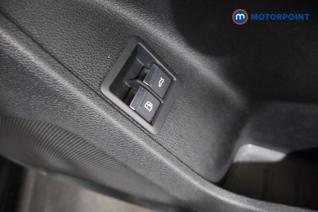 Audi Q3 Black Edition Automatic Petrol Plug-In Hybrid SUV - Stock Number (1648798) - 11th supplementary image