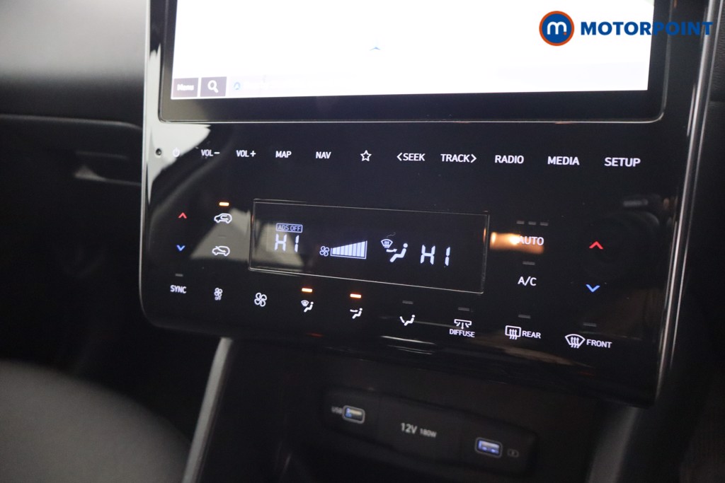 Hyundai Tucson Se Connect Manual Petrol SUV - Stock Number (1648873) - 3rd supplementary image