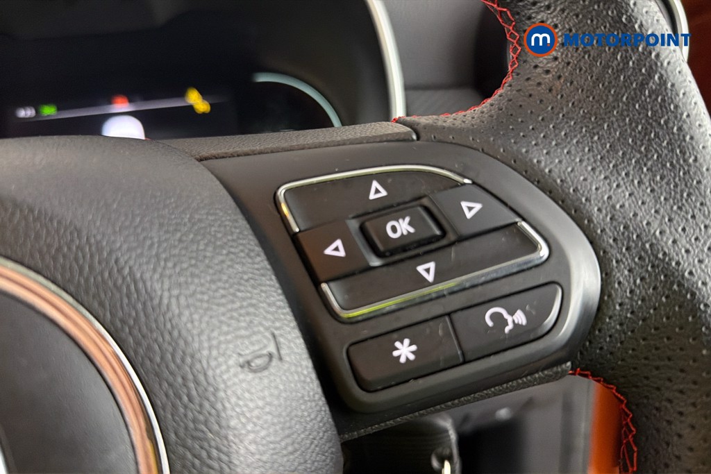 Mg Motor Uk ZS Exclusive Manual Petrol SUV - Stock Number (1649010) - 4th supplementary image